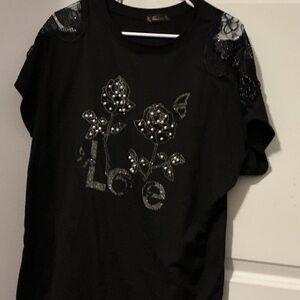 Women’s black rhinestone pearl t shirt flowers